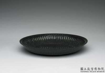 图片[2]-Jade plate with floral rim, India-China Archive